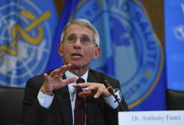 △福奇：“和亲友一起在家观看赛事就好，现在不是举行盛大聚会的时候。” 