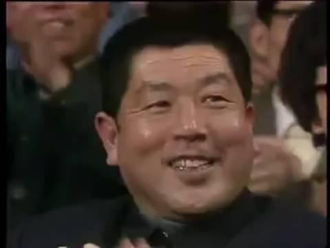 回顾1986年轰动春晚的女魔术师 冯京