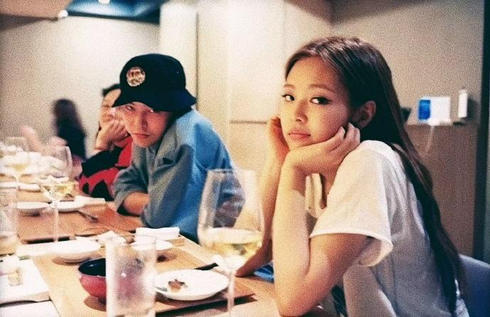 yg回应权志龙jennie恋情很难确认艺人私生活网友默认了