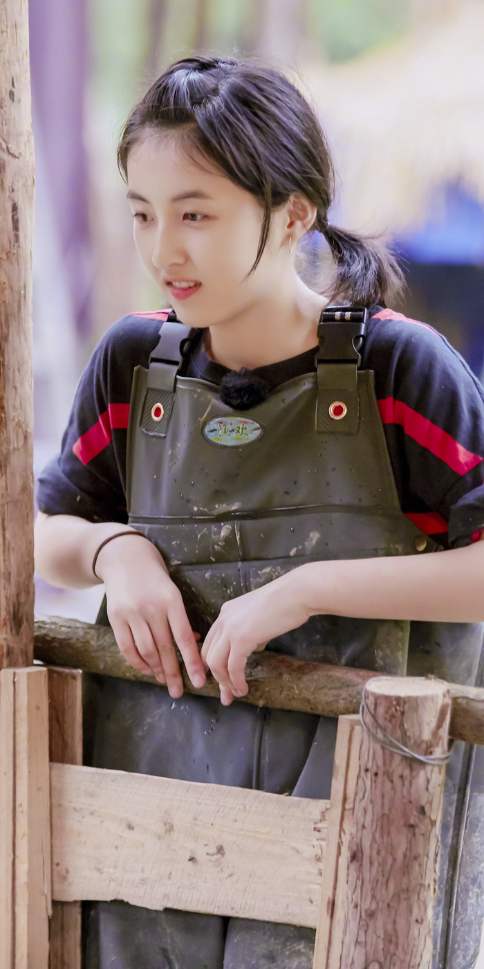 张子枫荧屏初吻竟然给了他!妹妹长大了!网友:想看她和吴磊的