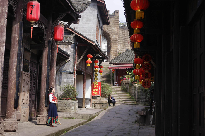 重庆这座明清古镇,藏着很美小巷、古桥和200年古城墙|万灵|濑溪河|古人|夏布_新浪新闻