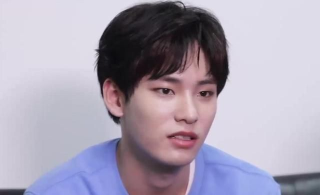 姚明明成替身情人?前女友再曝与男星亲吻视频,称肖宇梁才是真爱