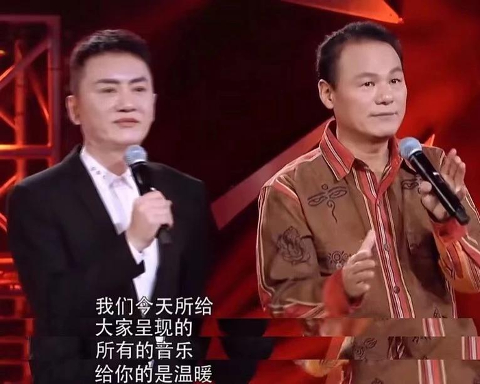 歌手张行近照大变样!身形发福面部沧桑,聚会喝千元白酒|节目|音乐|朱晓琳|演唱会|怀孕_新浪娱乐_新浪新闻