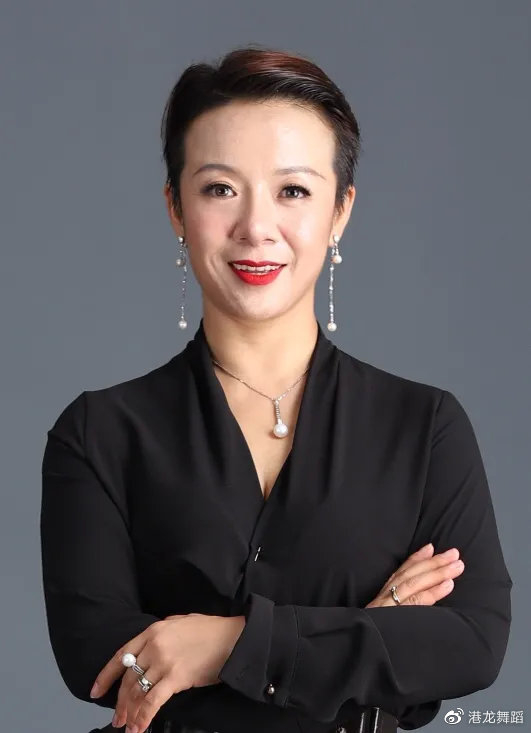 她从"拉丁舞后"到成为选手舞蹈导师|黄蕊|国标舞|拉丁舞_新浪新闻