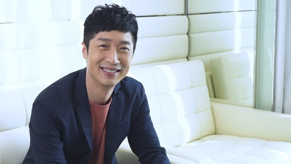 胡鸿钧离巢后再度回归，获TVB力捧再做星梦一哥，担正两剧男主
