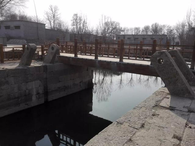 　　图为《古运回望图》——创作采风图片