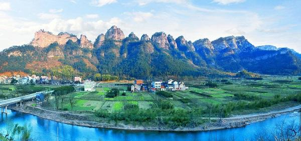 图说：新昌县镜岭镇左于村十九峰 来源/采访对象供图（下同）