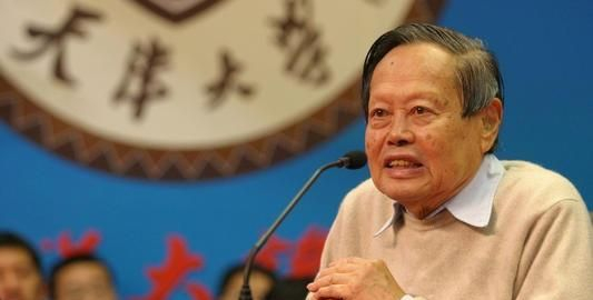 99岁的杨振宁,在国内功名卓著,他的3个子女在美国又过得如何?|教育|父亲|三个孩子|杨光宇|父母_新浪新闻