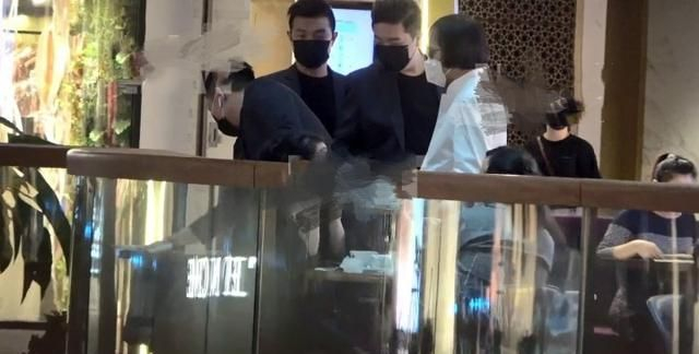 63岁“上海仔”郭永鸿继续高调!带6名保镖外出,浩浩荡荡气势足