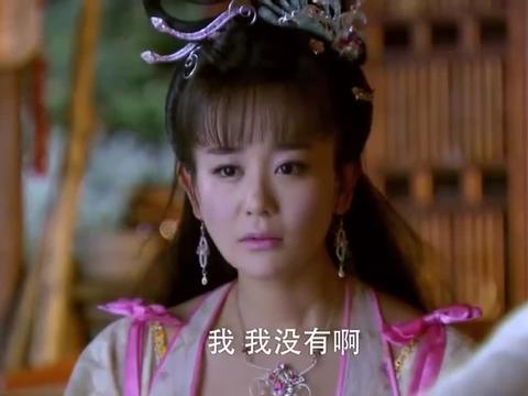 剑侠:公子和银黛你浓我密,好好的良宵美景,全给小雨破坏了!