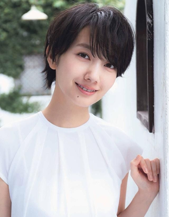 日剧里经常出现的短发女孩,她的名字叫做波瑠
