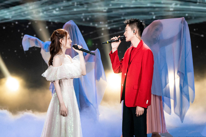 66岁赵雅芝仙气飘飘,万茜如晚风拂面,这届央视端午晚会也太美了