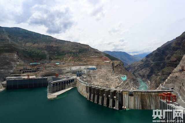 白鹤滩水电站500千伏工程接入四川电网（央广网发 国网四川电力公司供图）