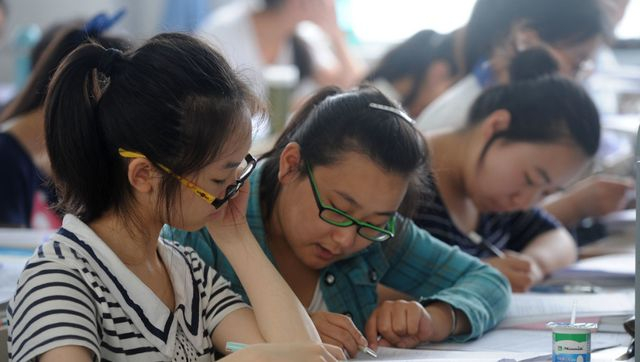 为什么总有些考生,能在高考中超常发挥?送考多年的老师说出答案