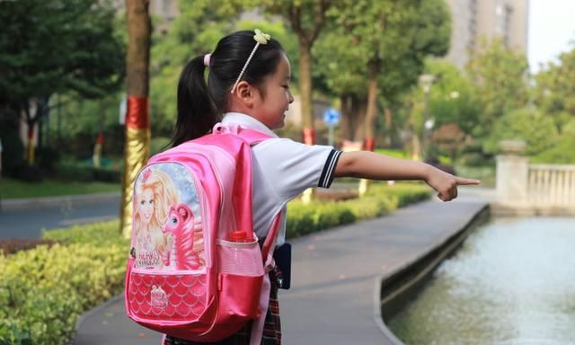 优秀叙事作文欣赏:《再也不会迟到了》