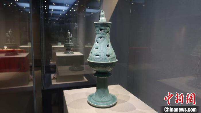 龙泉青瓷 董易鑫 摄