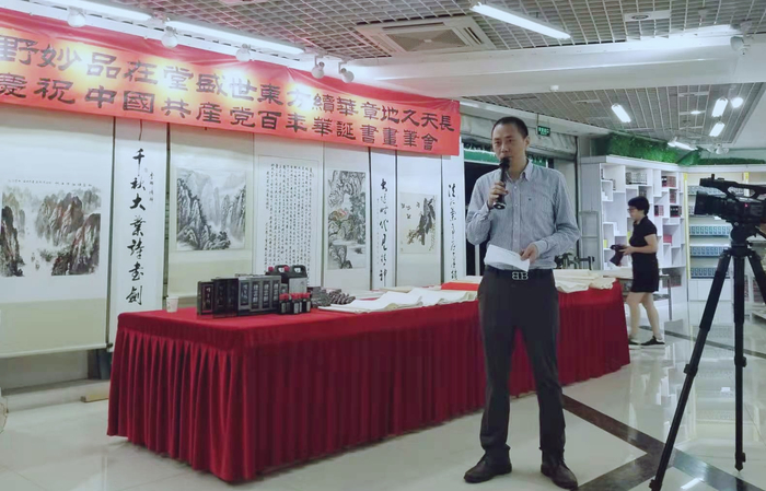 妙品堂负责人李湃清（央广网发 薛成毅摄影）