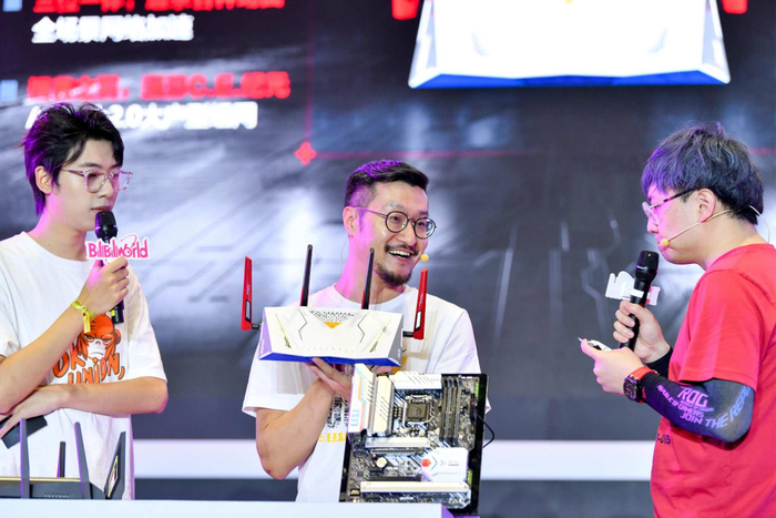华硕联名顶尖动漫IP,发布多款二次元新品!