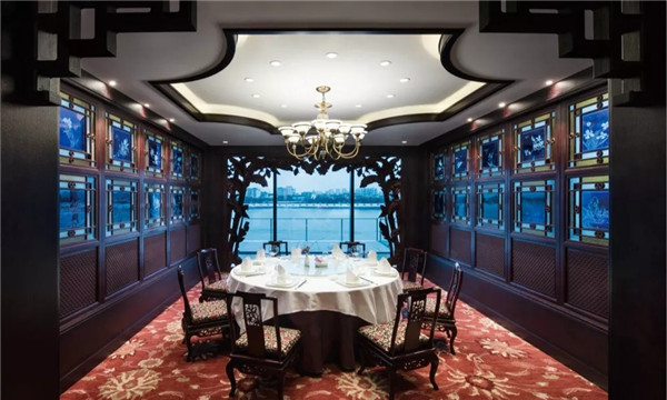 △“玉堂春暖”餐厅。图片来源：白天鹅宾馆供图