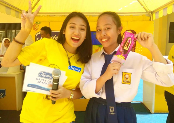 伊利产品登陆海外市场深受欢迎