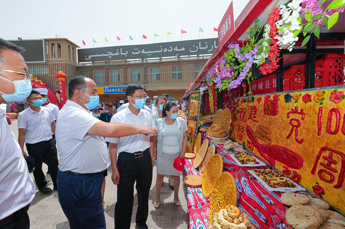 叶城县迎接古尔邦节暨馕技艺大赛活动现场央广网发