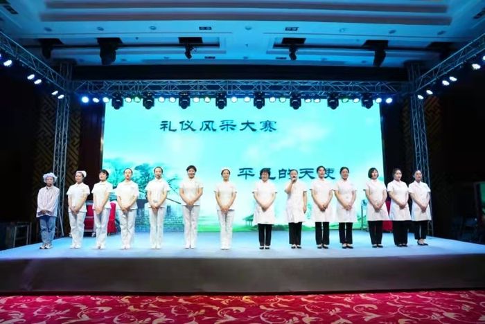   礼仪风采大赛（央广网发 锡林郭勒盟中心医院供图）