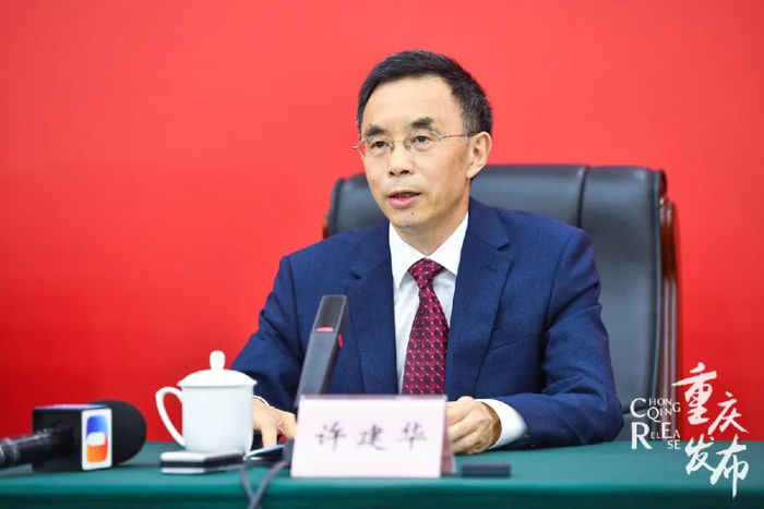 许建华回答记者提问 邹乐 摄