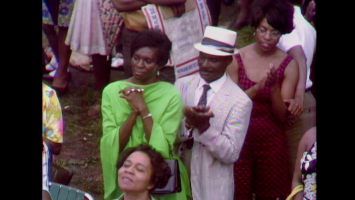 “像王室成员一样漂亮庄重的哈莱姆区观众”