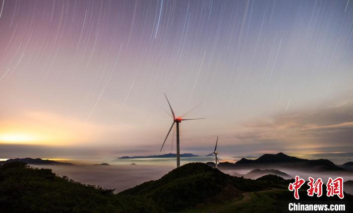仰天湖大草原的星空。　北湖区宣传部供图