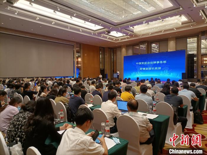 活动现场。　张忠 摄