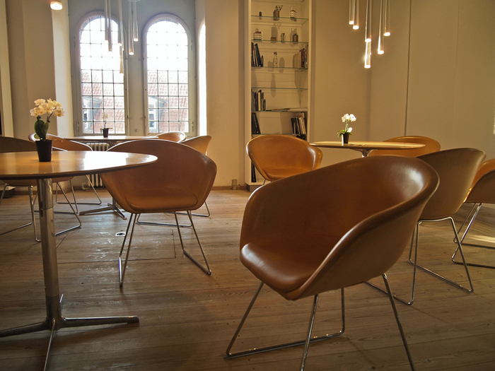 图书馆大厅内部维基百科图