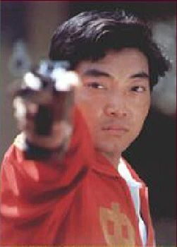 　　▲许海峰在洛杉矶奥运会男子手枪60发慢射比赛中夺得冠军，成为我国第一位奥运冠军。图片来源：中国体育博物馆官网