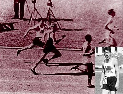 　　中国第一位参加奥运会的运动员刘长春（右起第四人）在1932年第10届奥运会200米预赛中。图片来源：中国体育博物馆官网