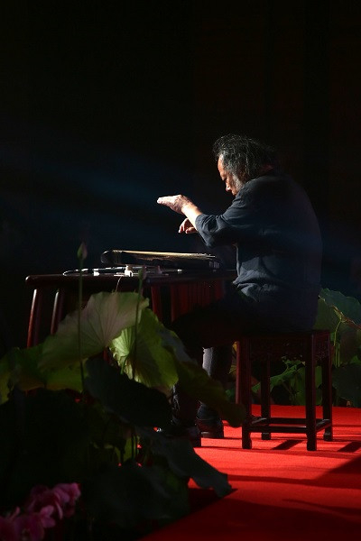 图说：古琴艺术家王鹏 来源/采访对象提供（下同）