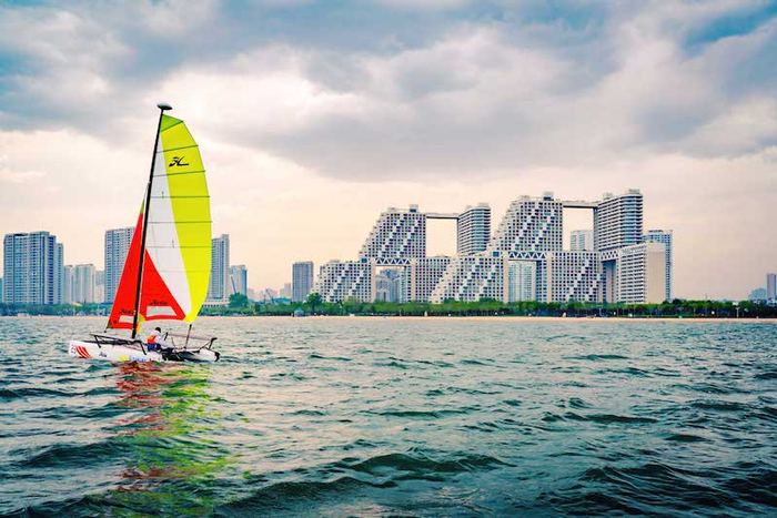 海中眺望秦皇岛海碧台