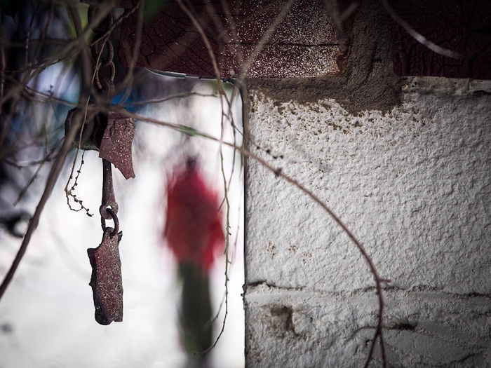 吉本岗艺术中心上的古老风铃