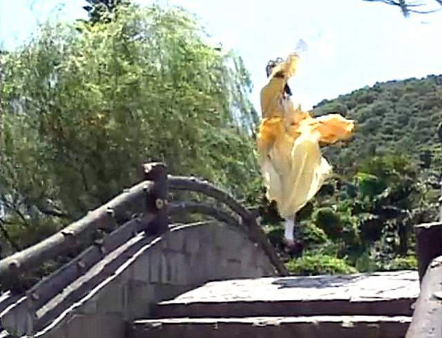 《红楼梦》太虚幻境该是什么样？有的拍成恐怖片，89版却高度还原