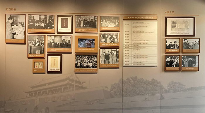 陈列馆第二展厅的部分资料展示区。图片来源：倪叶青/摄