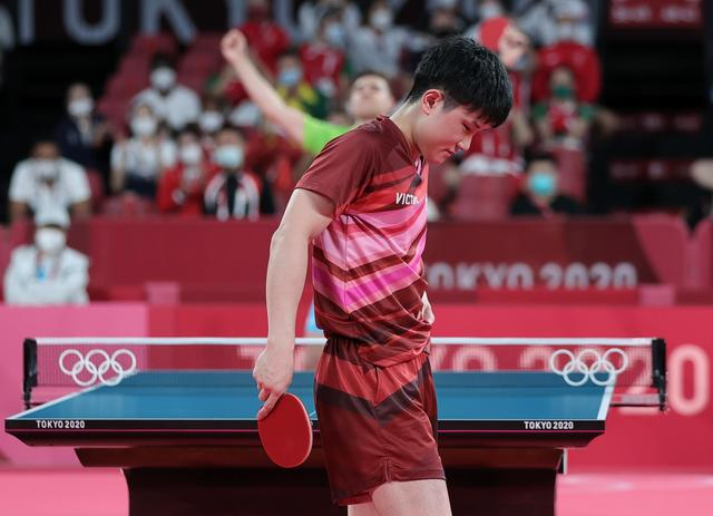 张本智和止步男单16强。新华社供图