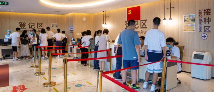 祈福医院登记区录入资料。通讯员供图