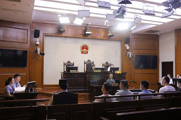 庭审现场 本文图片均为上海市虹口区人民检察院 供图