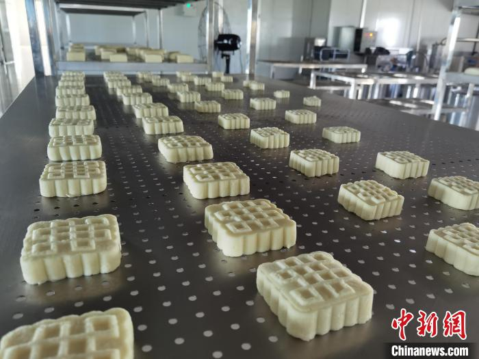 图为奶酪制品。　贷庆 摄