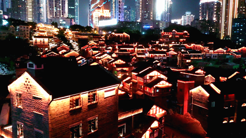 全景实景灯光图片。图片来源：景区供图