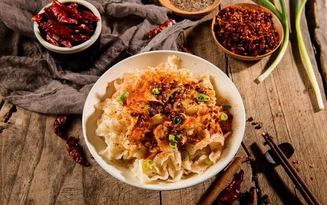 陕西面食,油泼称王|面条|油泼面|关中|苏州|红光_新浪新闻