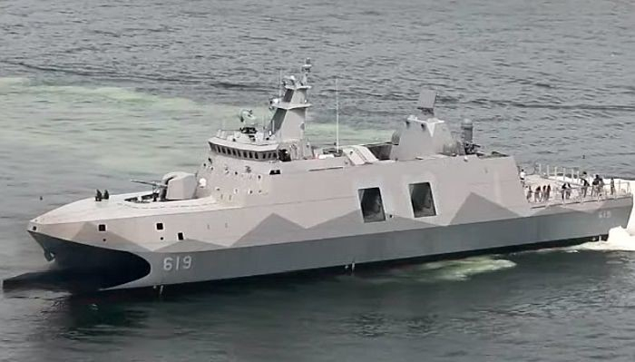 　　虽然排水量只有600多吨，但“塔江”级却堆砌了大量武器，包括76毫米舰炮、反舰导弹、舰空导弹和近防炮及机枪等。