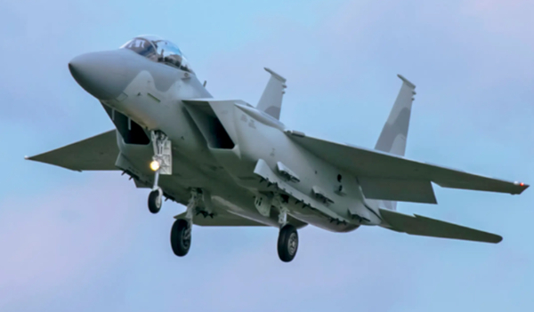 美国为卡塔尔制造的F-15QA战斗机（环球网）