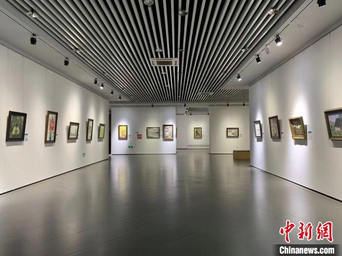 展厅现场。　刘锡菊 摄