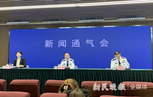 图说：新闻发布会现场。潘高峰 摄