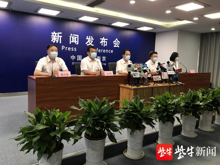 图为发布会现场