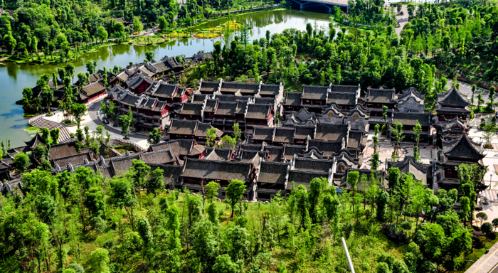 俯瞰秀湖公园水街 曾清龙 摄